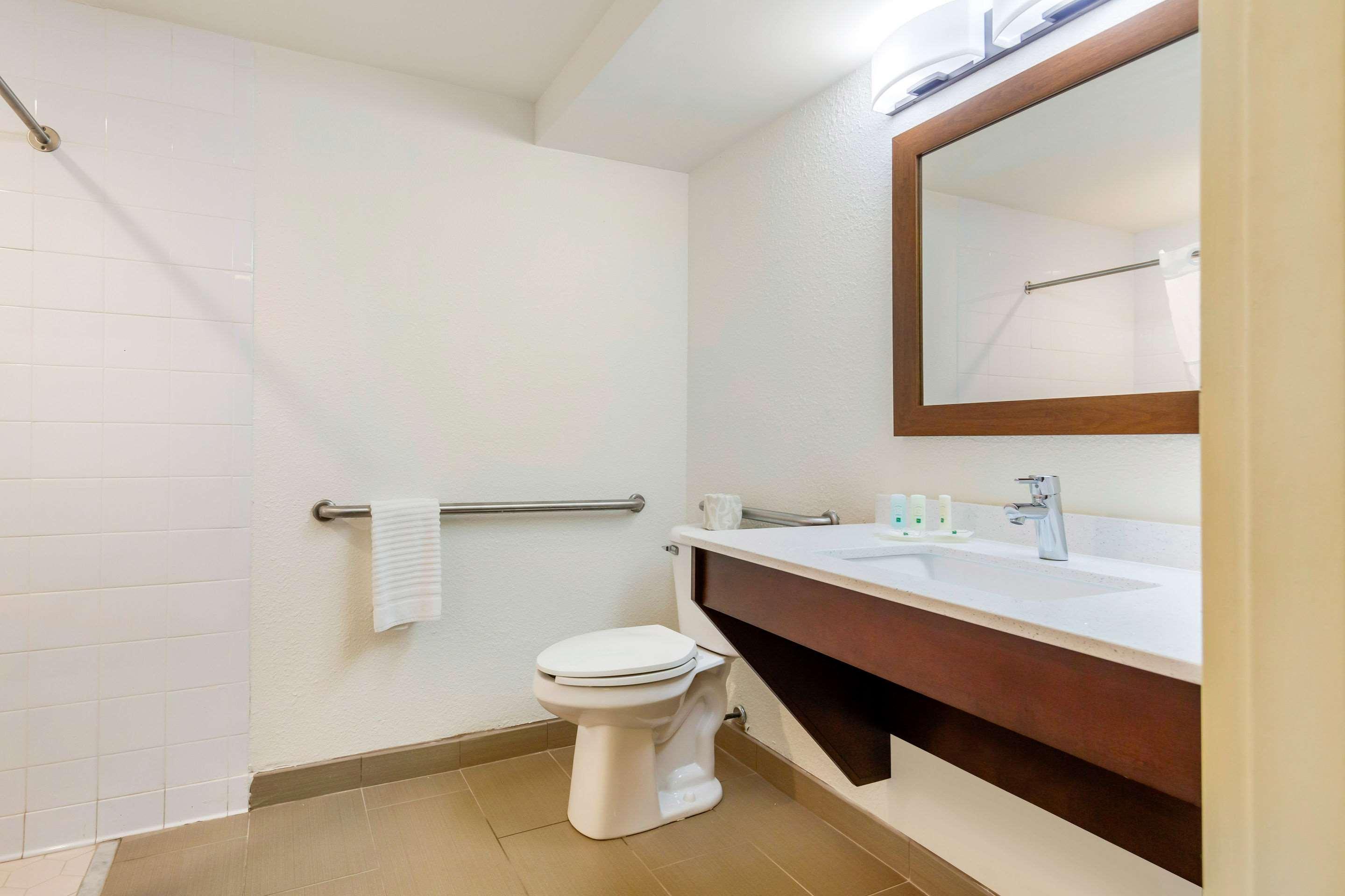 Quality Inn & Suites Olde Town Portsmouth Eksteriør bilde
